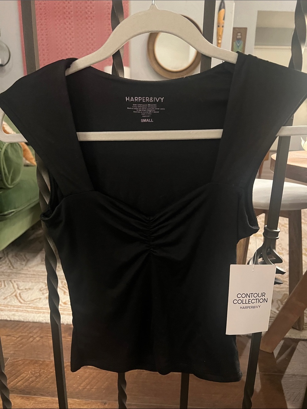 Harper & Ivy Black Ruched Front Cap-Sleeve Camisole